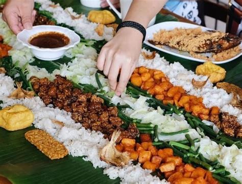 Apa Jadinya Jika Menolak Makanan Di Kalimantan Berikut Penjelasannya