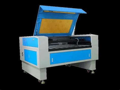 CO2 Laser Cutting Machine - CO2 Non Metal Laser Cutting Machines 4 feet ...