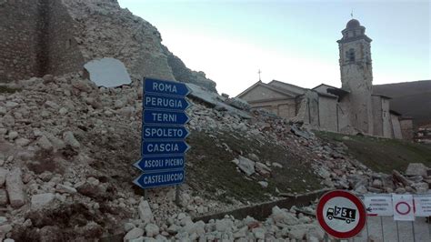 Castelluccio Di Norcia Terremoto 2016 Midnight Sun