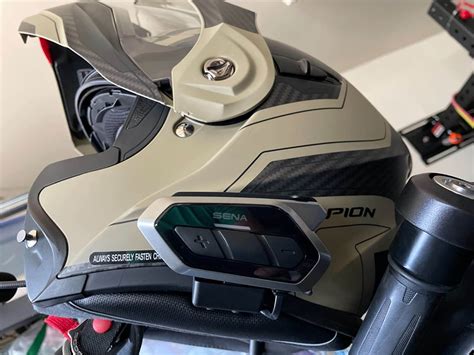 Sena 50R Vs 50S: A Detailed Comparison [2022's Edition] - Expedition Bee