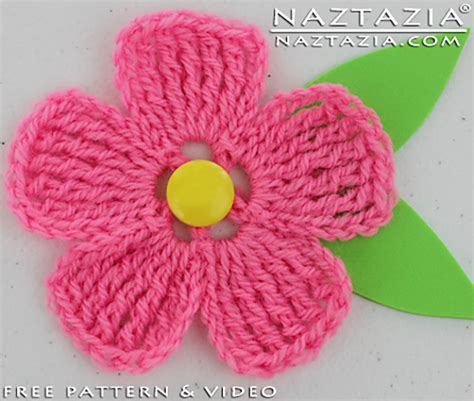 Ravelry Large Petal Crochet Flower Pattern By Naztazia