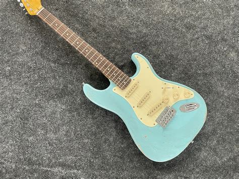 High Quality Relic Electric Guitar Alder Body Blue Color Maple Fingerboard 6 Strings Guitar Free