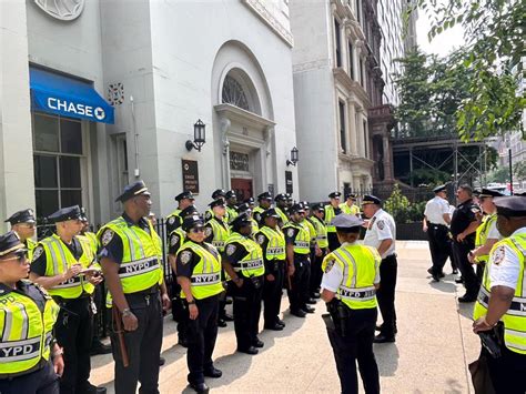 Nypd Auxiliary On Twitter Over 150 Auxiliary Officers Helped Out