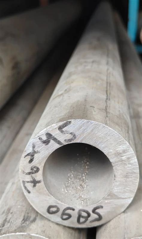 Mill Finish Stainless Steel Round Pipes Size 76 Mm Dia Material