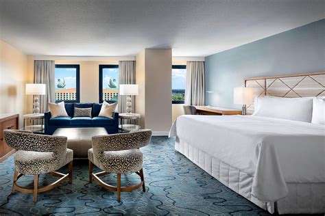 Hotel Rooms And Amenities Walt Disney World Dolphin