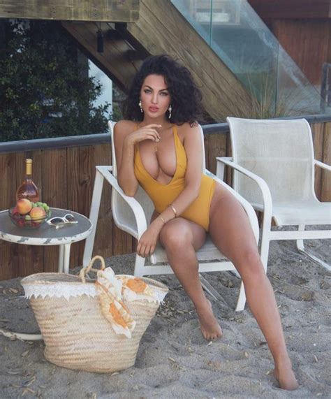 Natalie Halcro Nude And Leaked Photos The Fappening