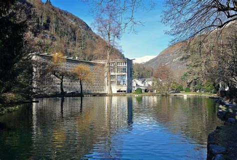 Bagneres de Luchon thermal editorial stock image. Image of leisure - 66975929