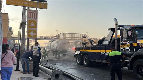 Pipa De Agua Vuelca Y Se Incendia En Circuito Interior El Metro Y La