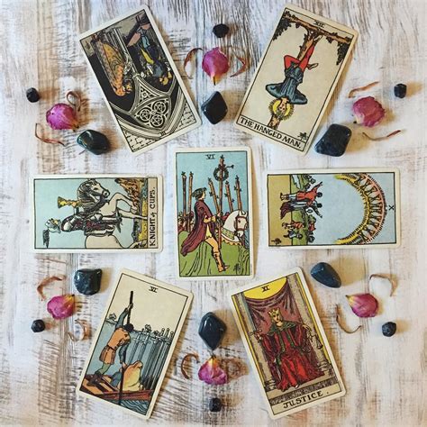 The Smith Waite Centennial Tarot Deck In A Tin Lt Tarot