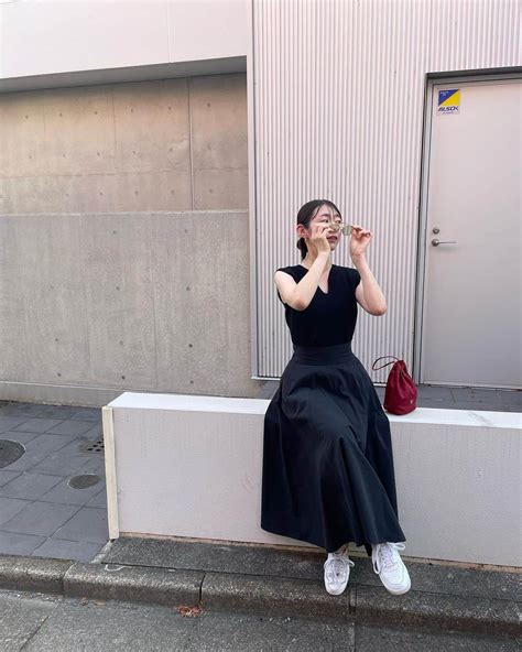 吉野千穂さんのインスタグラム写真 吉野千穂instagram「こっちの壁がいいんじゃない？ と、珍しく自ら撮ってくれた👨🏼‍🦱⚡️