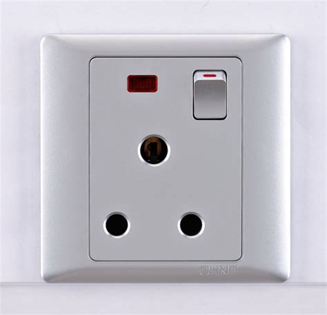 15a 250v 1 Gang 3 Pin Socket Outlet With Indicator Light Chint Malaysia