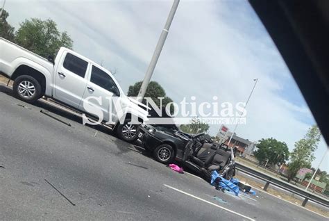 Una mujer murió tras un violento choque en Acceso Oeste a la altura de