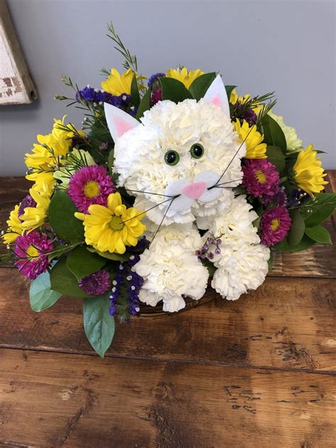 Kitty Cat Fresh Flower Arrangement in Murfreesboro, TN | Enchanted ...