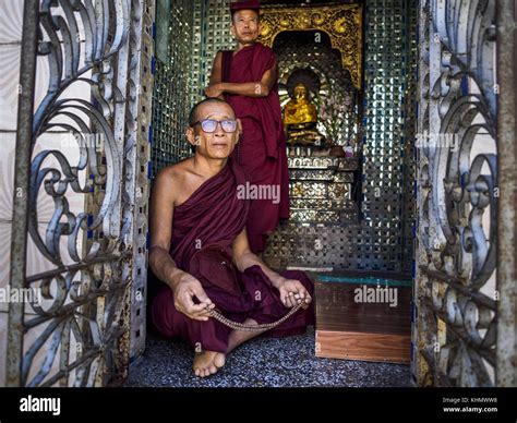 Yangon Yangon Region Myanmar 18th Nov 2017 Buddhist Monks At Botataung Pagoda In Yangon