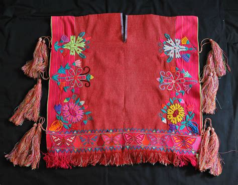 Maya Poncho Chiapas Mexico Weaving Mexican Embroidery Mexican