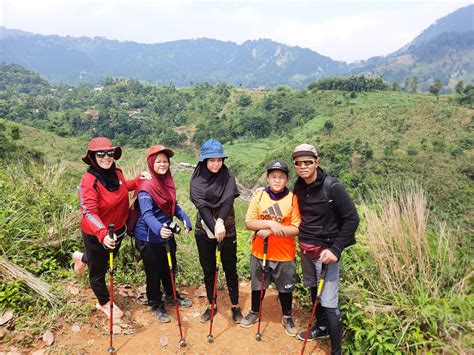 Rute Paling Seru Hiking Di Sentul