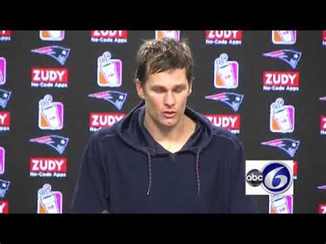 Patriots QB Tom Brady Publicly Apologizes To Josh McDaniels For