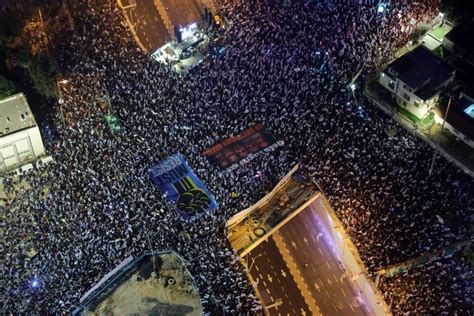 Dezenas De Milhares De Israelitas Manifestam Se Contra Reforma Judicial