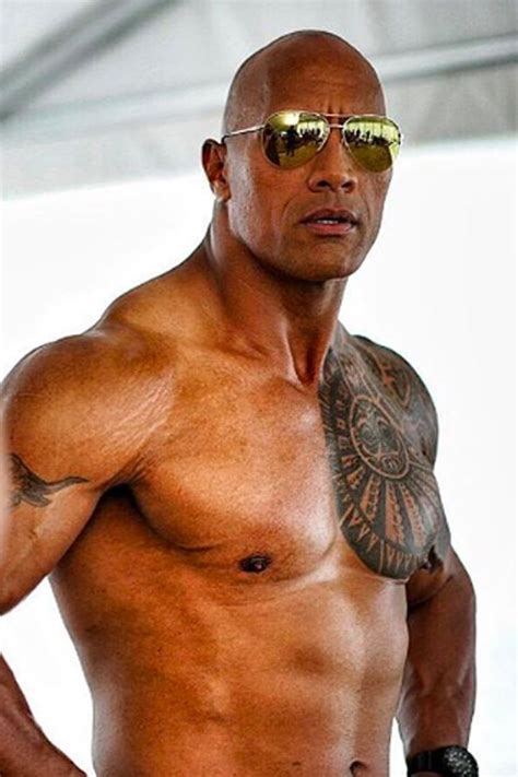 Shirtless Photos Of Dwayne Johnson Guaranteed To Get Your Heart