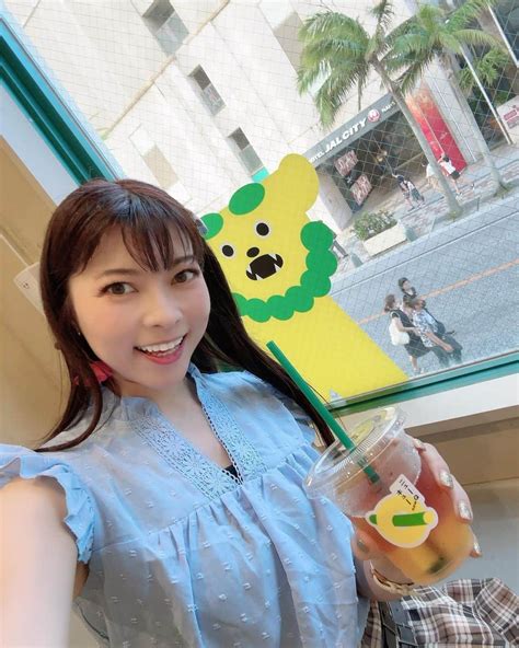 Dj Miyaさんのインスタグラム写真 Dj Miyainstagram「みんな那覇に来てるよ💖沖縄からハイターイ🏝️ 国際通りの