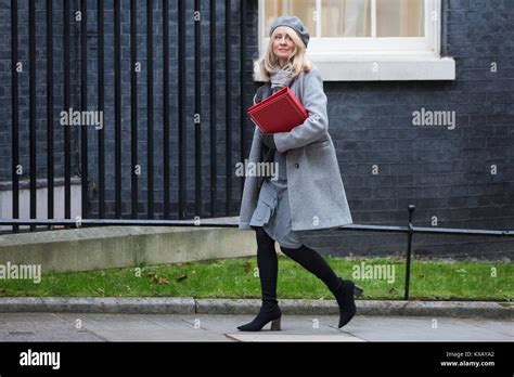 Esther Mcvey Mp Stock Photos & Esther Mcvey Mp Stock Images - Alamy