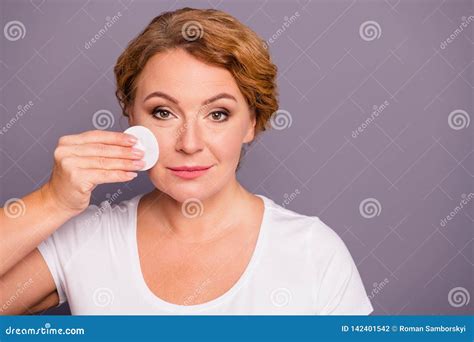 Close Up Photo Beautiful Amazing Mature She Her Lady Morning Shower Bathroom Take Make Up Down