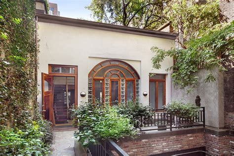 5 Carriage Houses On The Market In New York City