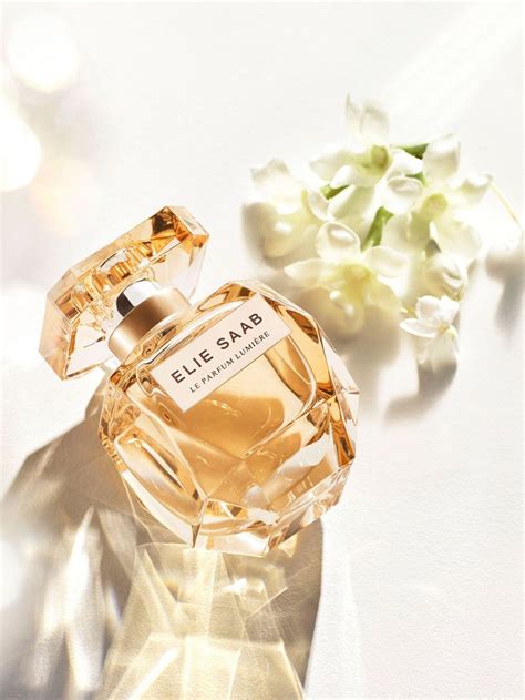 Elie Saab Le Parfum Lumière Eau de Parfum 50ml Elie saab Blossom