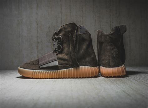 Kanye West X Adidas Yeezy Boost Light Brown Gum