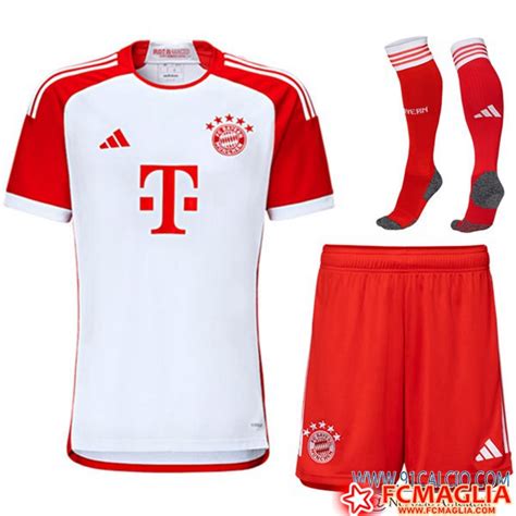 Le Nuove Kit Maglia Bayern Monaco Prima Pantaloncini Calzini