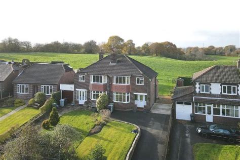 3 Bedroom Property For Sale In Gawsworth Road Macclesfield £344 950