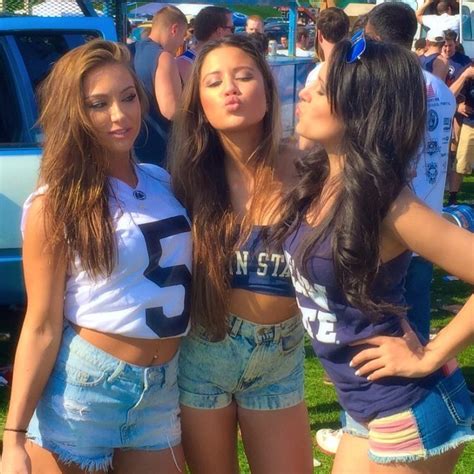 College Girls Know How To Look Hot And Have Fun 39 Pics