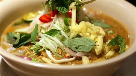 Food blogger Robyn Eckhardt shares her favourite assam laksa recipe ...