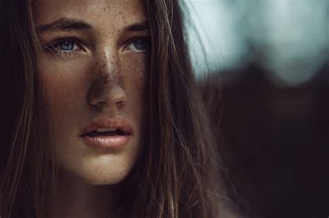 Wallpaper Women Brunette Face Blue Eyes Freckles Looking Away