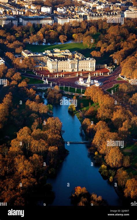 Buckingham Palace Aerial View Hi Res Stock Photography And Images Alamy