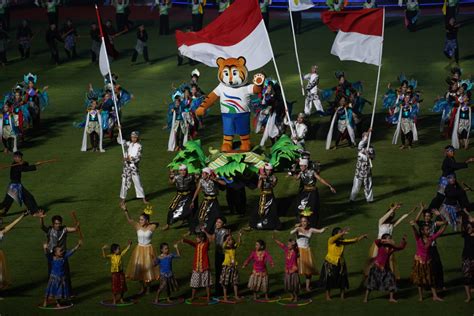 Fornas Resmi Dibuka Paman Birin Gelorakan Haram Manyarah Waja