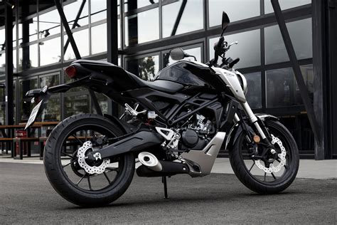 Motorrad Vergleich Yamaha Mt Vs Honda Cb R