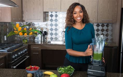 Smoothie Queen Jj Smith Talks Green Juice And Cents • Ebony