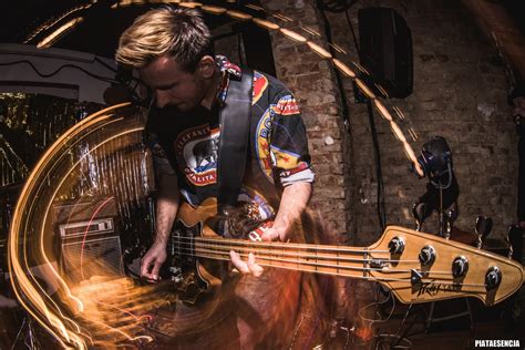 Gritty noise rock post hardcore band GARS discuss new harsh release Д Р Э В А IDIOTEQ