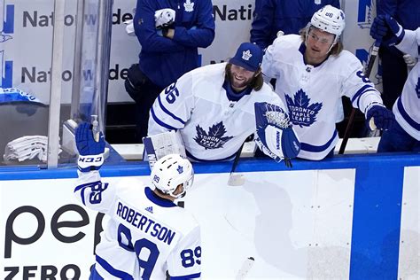 Examining 4 Potential Toronto Maple Leafs Third-Line Combinations - Page 2