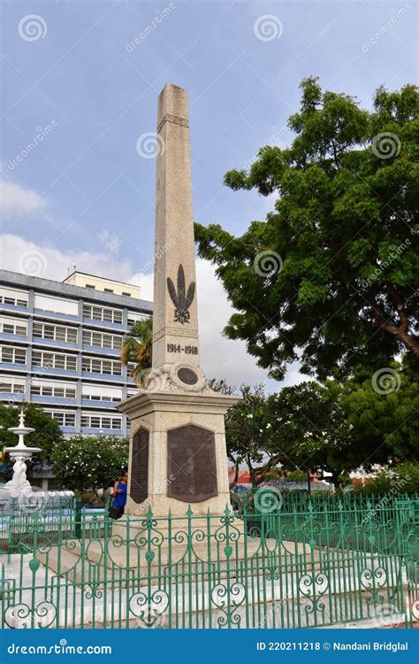 Monumento A La Guerra Del Cenotafio Bridgetown Barbados Foto De Archivo