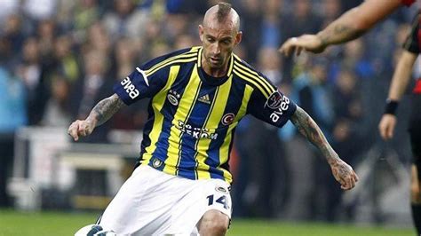 Meireles Sahada Fanatik Gazetesi Fenerbah E Fb Haberleri Spor