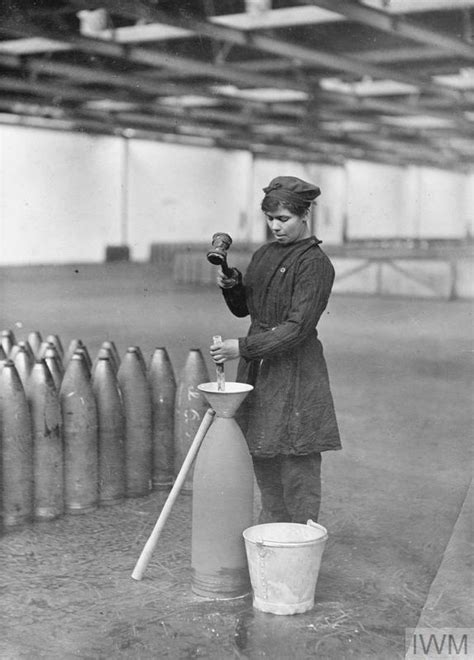 Women Munition Workers In The First World War Imperial War Museums