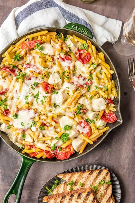 One Pot Chicken Alfredo Skillet The Cookie Rookie