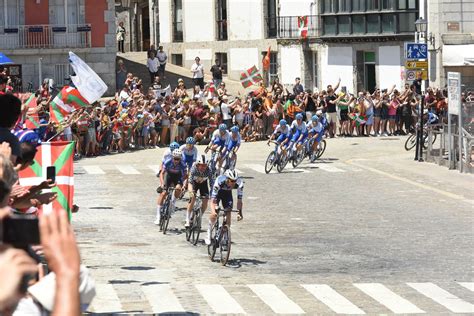 En Im Genes Lekeitio Se Echa A La Calle Para Disfrutar Del Tour