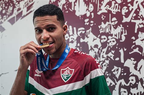 Campe O Pela Sele O Sub Alexsander Vibra Retorno Ao Fluminense