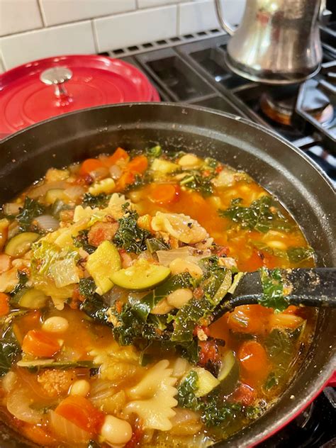 Comfort Food 1 Pot Vegan Minestrone Soup — Choices Natural Market