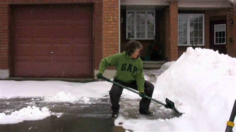 Shoveling Snow Safety Video Demonstration By A Physical Therapist