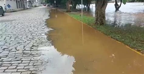 Rio Muria Transborda Em Itaperuna Natividade Fm