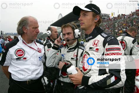 L To R David Richards Gbr Bar Team Principal Talks With Jenson